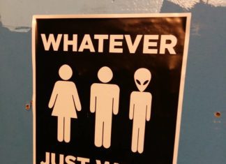 14 Hilarious Toilet Signs Clearly Identifying Genders