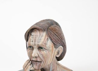 Sculptor Makes Amazing Woodlike Ceramic Creations