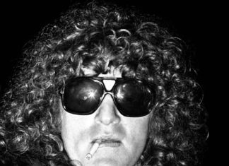 Photographer Shares Rare Pics of Celebrities He Took Back in The Days as a Teen