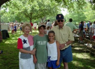 Grandma Mistakenly Wears Panama Flag Every 4th of July