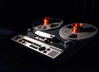 Japanese Musicians Create Drum Beats With Vintage Tape Recorders