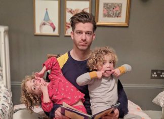 Father of 4 is Showing the Reality of Parenthood On Instagram