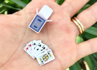 Artist Makes Figurines You Can Fit Into Your Palm