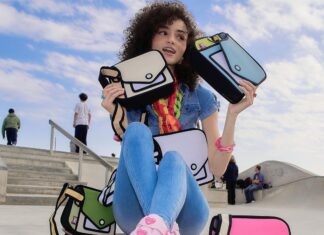 Jump From Paper’s 2D Bags Are a Walking Optical Illusion